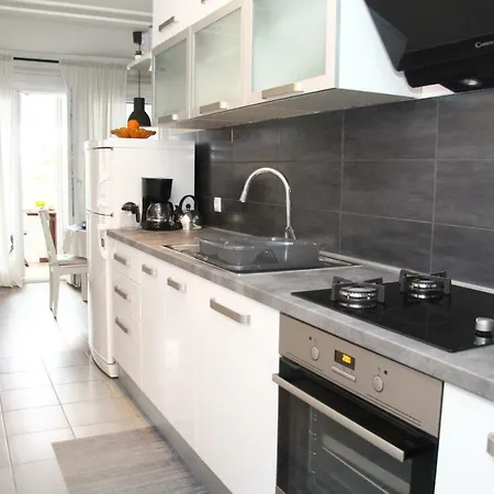 Tomo Sv. Filip I Jakov Apartment *